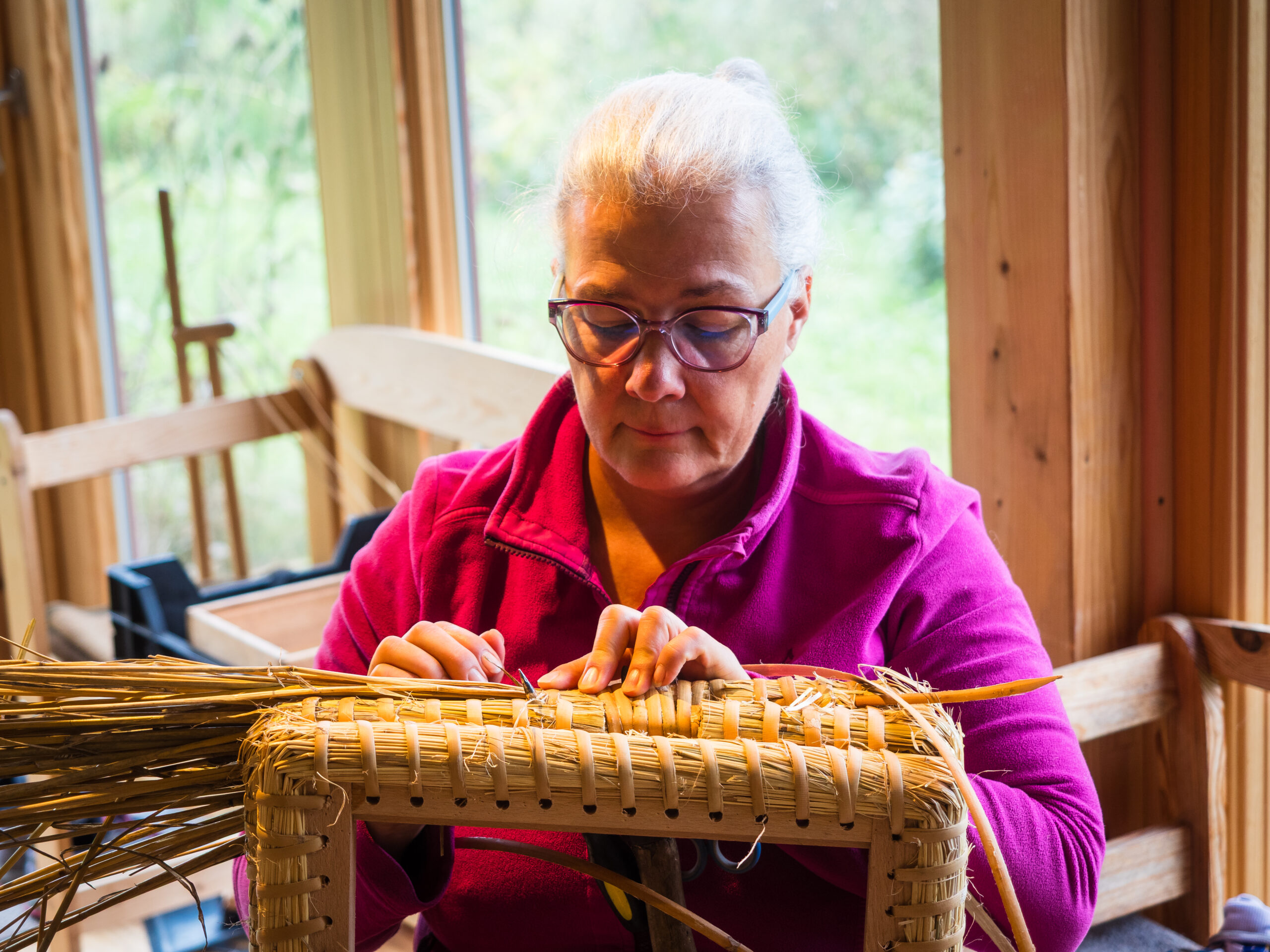 Marianne aus der Schweiz hat sich dafür entschieden einen Kanitz Korb zu flechten